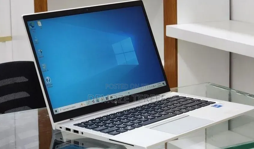 New Laptop HP EliteBook 840 G8 8GB Intel Core i5 SSD 512GB
