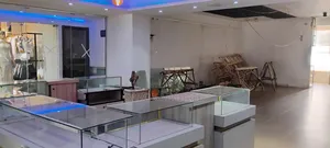 Show Room for Rent