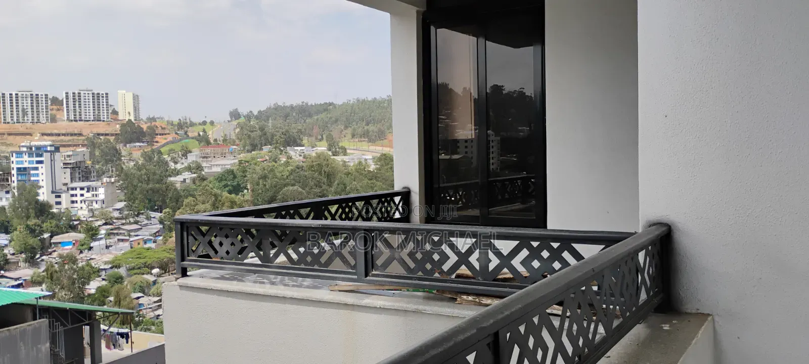 3bdrm Apartment in Yeka for rent
