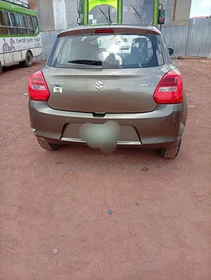 Suzuki Swift 2021 Pink