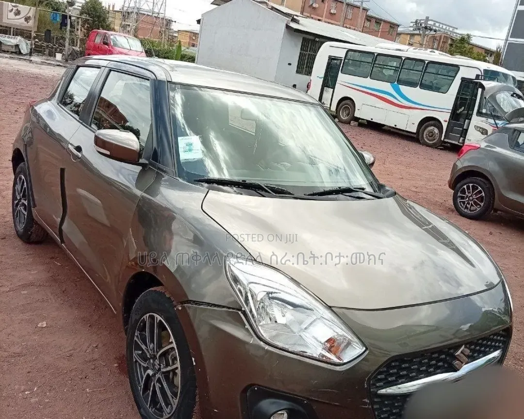 Suzuki Swift 2021 Pink