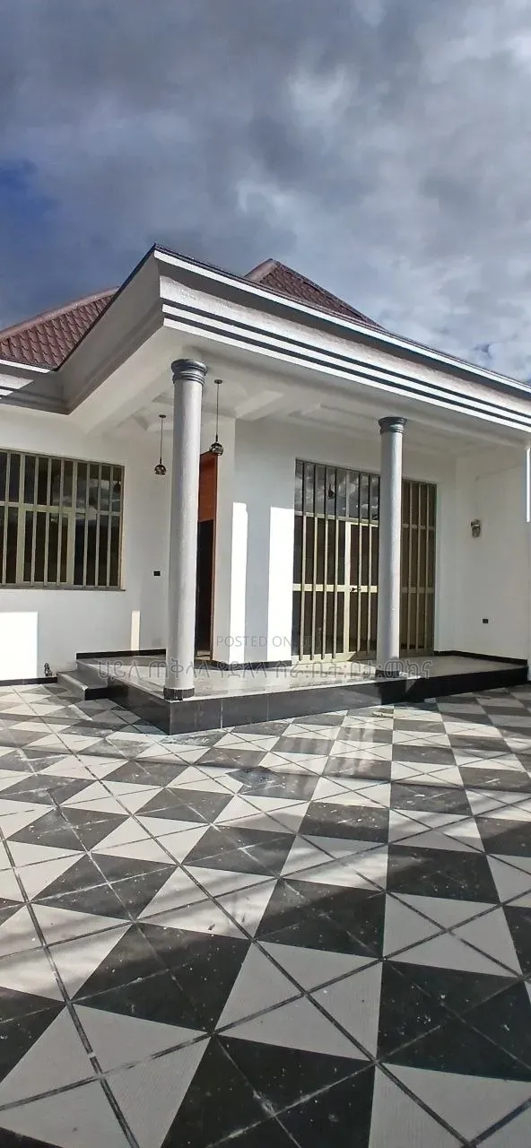 Furnished 5bdrm Villa in Sheger Legetafo Area, Oromia-Finfinne for sale