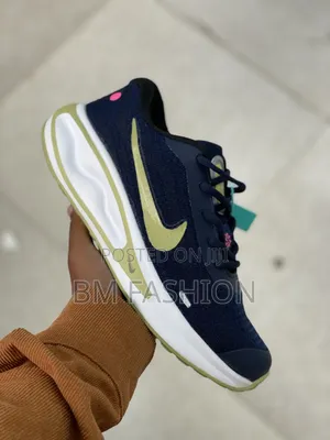 Nike Trainer Easy Comfort With Every Step