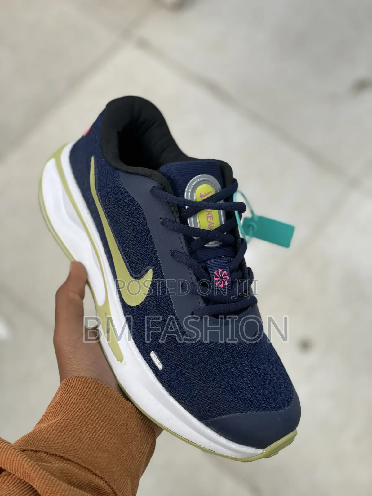 Nike Trainer Easy Comfort With Every Step