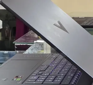 New Laptop HP 16GB AMD Ryzen 7 SSD 1T