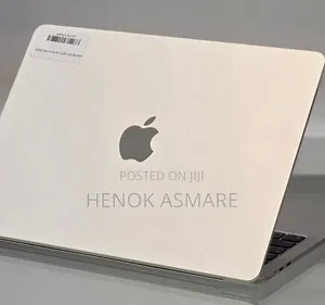 New Laptop Apple MacBook Air 2025 M4 13-inch 16GB Apple M4 SSD 256GB