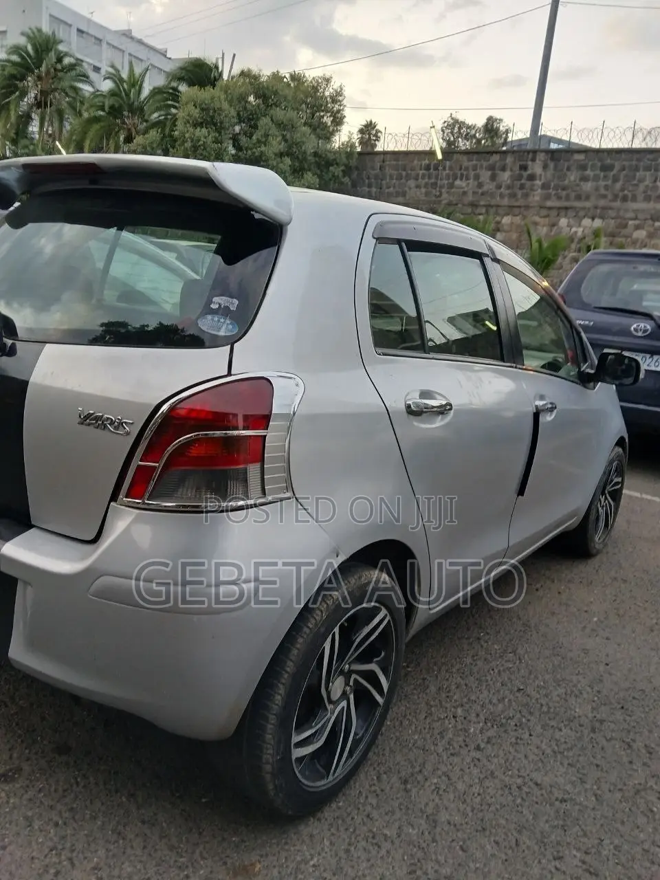 Toyota Yaris 2010 Silver