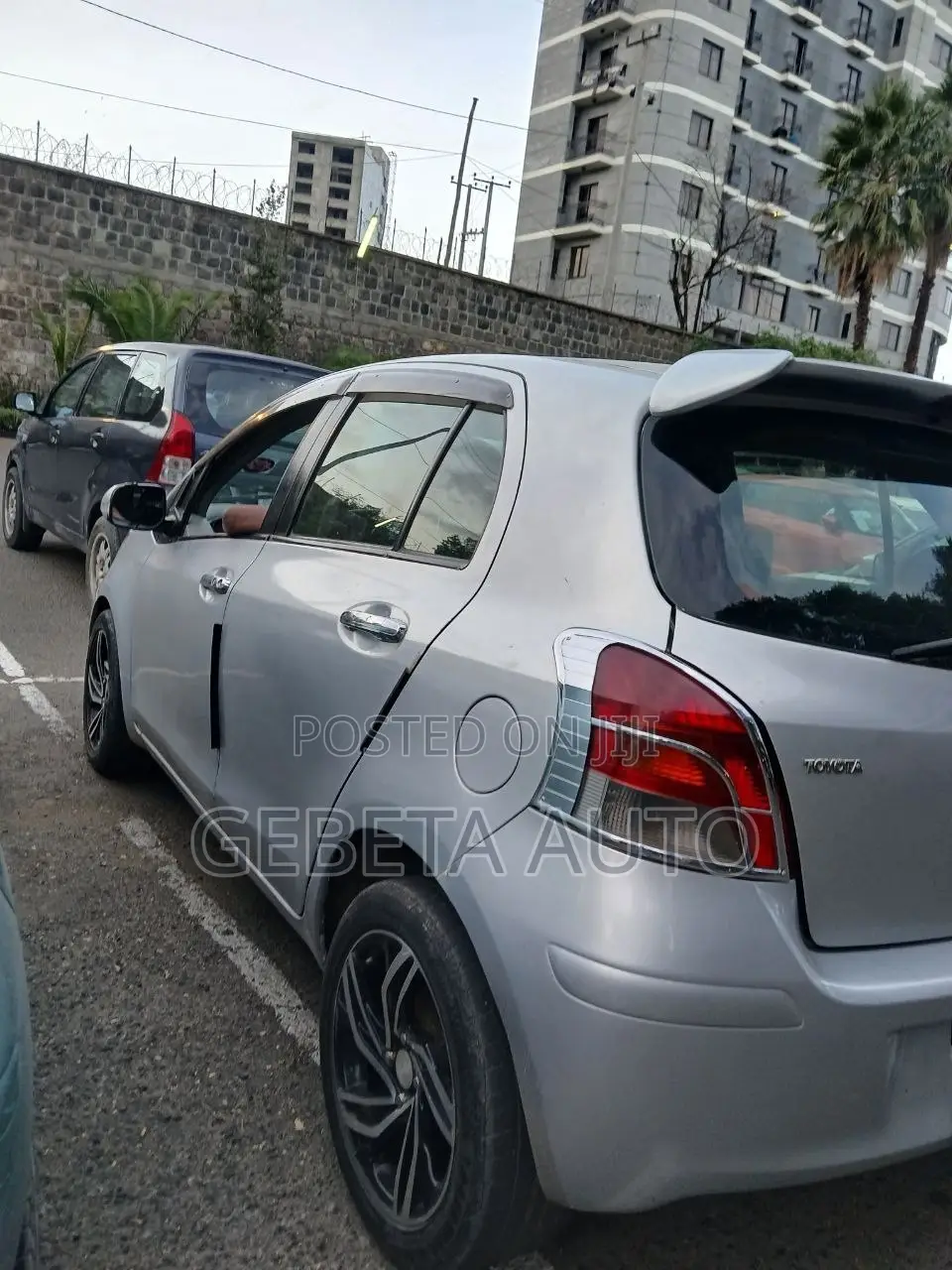 Toyota Yaris 2010 Silver