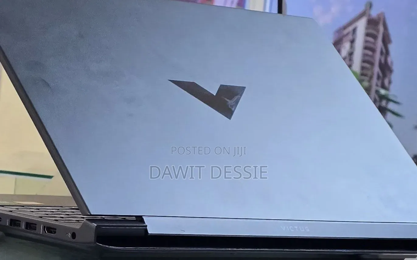 New Laptop HP 16GB AMD Ryzen 7 SSD 1T