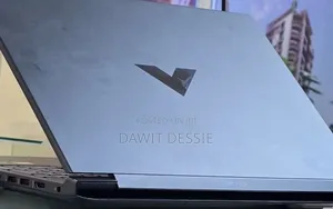 New Laptop HP 16GB AMD Ryzen 7 SSD 1T