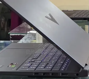 New Laptop HP 16GB AMD Ryzen 7 SSD 1T