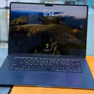New Laptop Apple MacBook Air 2024 M3 15-inch 16GB Apple M3 SSD 256GB