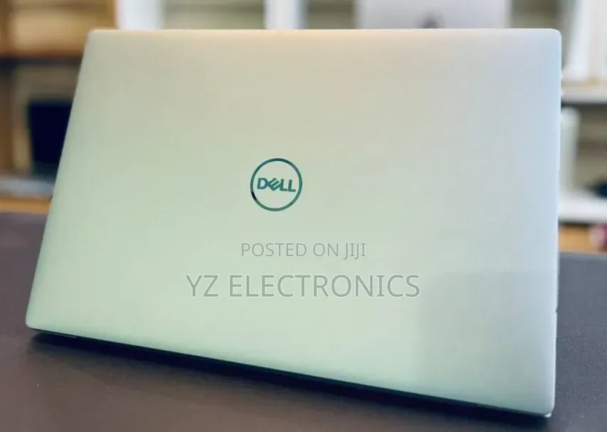 New Laptop Dell XPS 13 8GB Intel Core i5 SSD 256GB