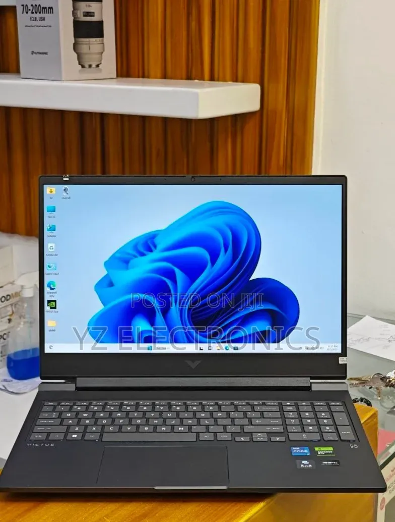 New Laptop HP Victus 16 16GB Intel Core i7 SSD 1T