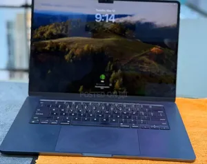 New Laptop Apple MacBook Air 2024 M3 15-inch 16GB Apple M3 SSD 256GB