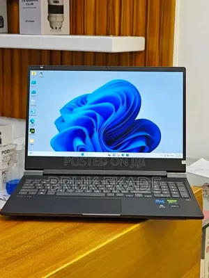 New Laptop HP Victus 16 16GB Intel Core i7 SSD 1T