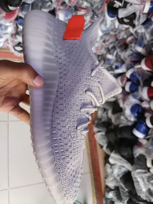 Original Adidas Yeezy Boost 360 V2