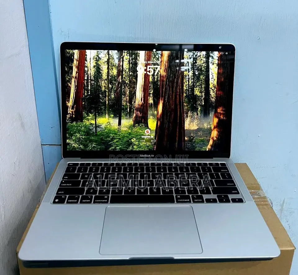 New Laptop Apple MacBook Air 2020 M1 16GB Apple M1 SSD 512GB