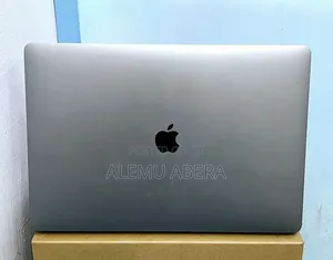 New Laptop Apple MacBook Pro 2019 32GB Intel Core i9 SSD 512GB