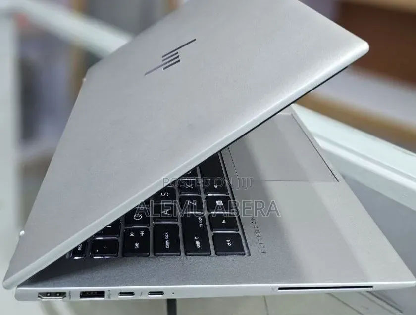 New Laptop HP EliteBook 840 G10 16GB Intel Core i5 SSD 512GB