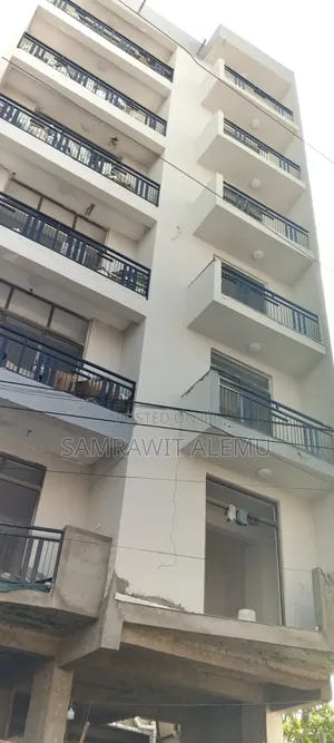 2bdrm Apartment in አዋሬ, Kolfe Keranio for sale