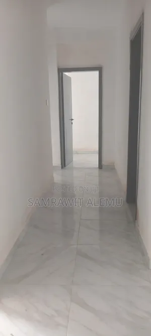 2bdrm Apartment in አዋሬ, Yeka for sale