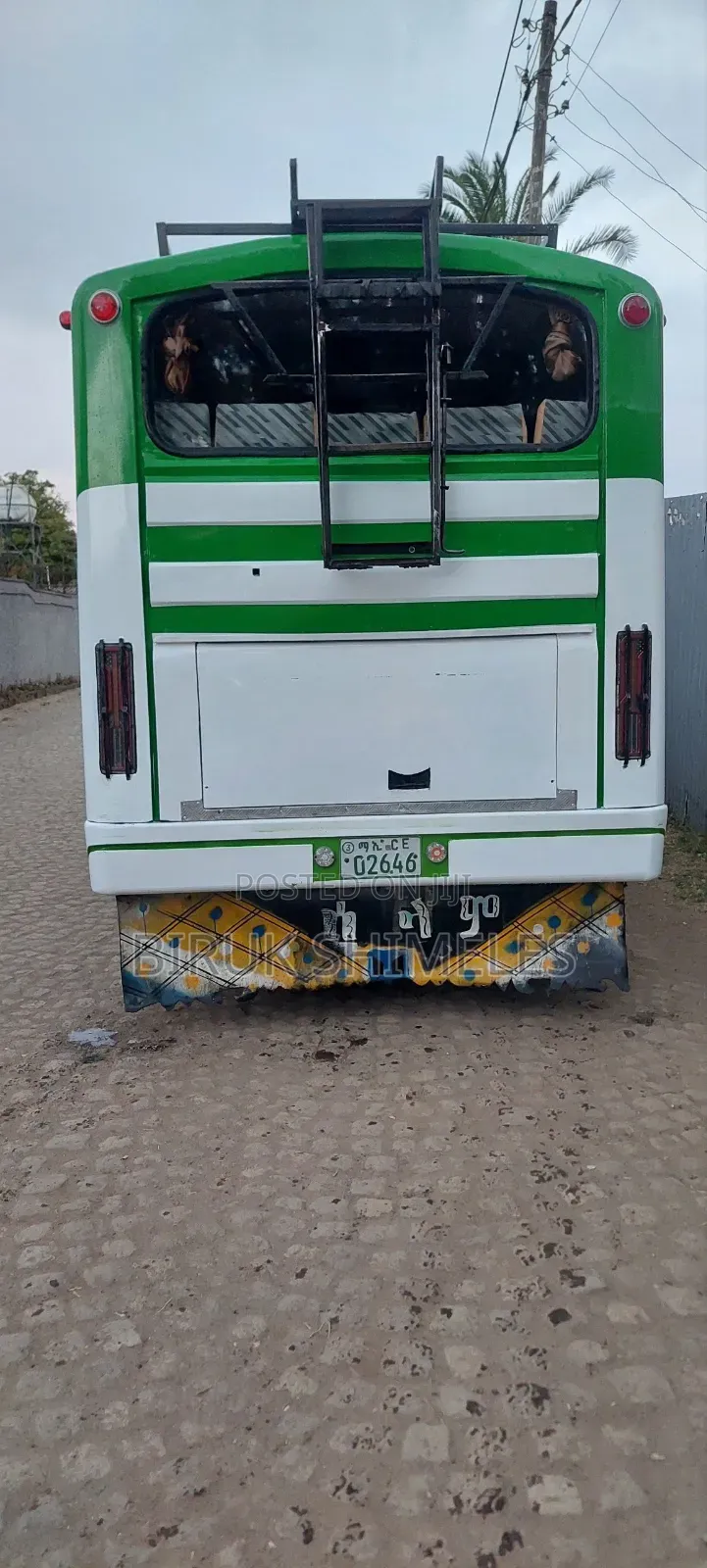 Isuzu Executive Bus 2014 White