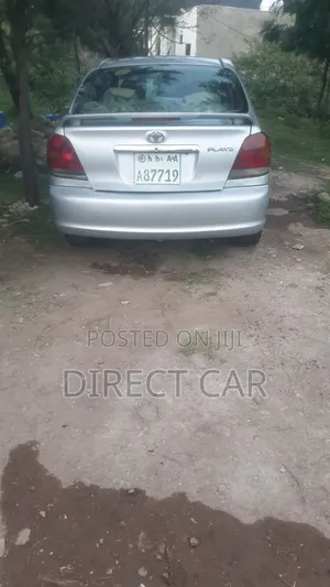 Toyota Platz 2005 Silver