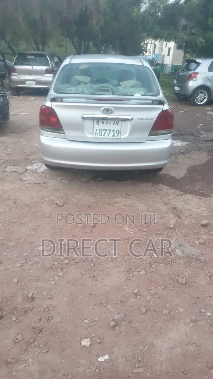 Toyota Platz 2005 Silver