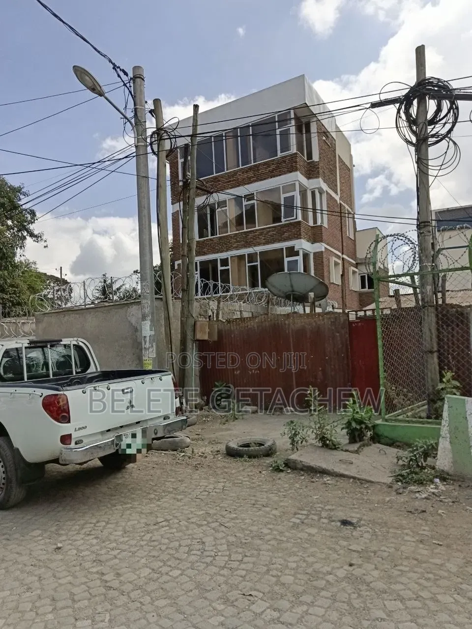 7bdrm House in Bole Dembel, G+3 for sale