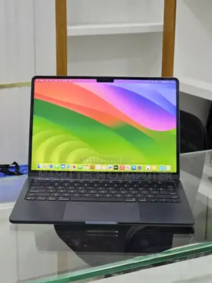 New Laptop Apple MacBook Air 2025 M4 13-inch 16GB Apple M4 SSD 256GB