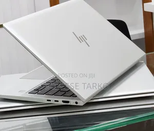 New Laptop HP EliteBook 830 G8 16GB Intel Core i7 SSD 512GB