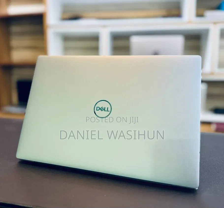 New Laptop Dell XPS 13 8GB Intel Core i5 SSD 256GB
