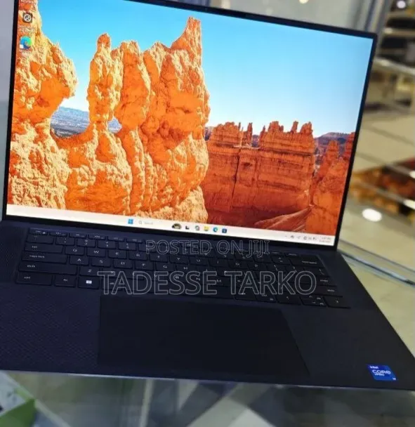 New Laptop Dell Precision 5560 16GB Intel Core i7 SSD 512GB