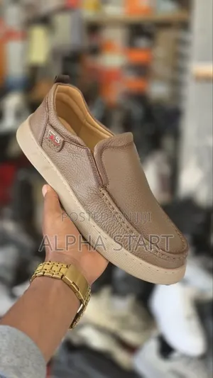 Chelise Fas Kloc Flat Lather Shoes for Man's