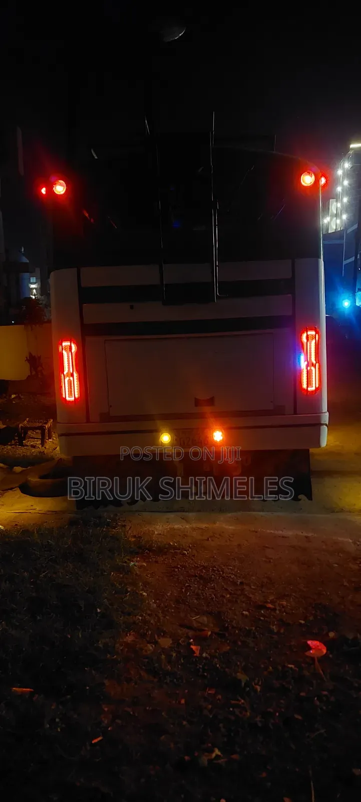 Isuzu Executive Bus 2014 White