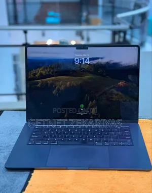 New Laptop Apple MacBook Air 2024 M3 15-inch 16GB Apple M3 SSD 256GB