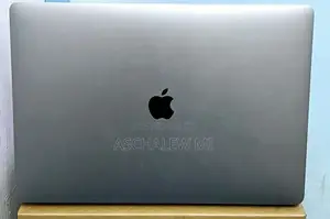 New Laptop Apple MacBook Pro 2019 32GB Intel Core i9 SSD 512GB
