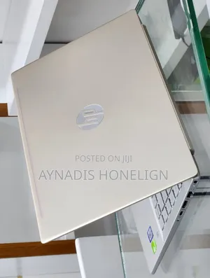 New Laptop HP Pavilion 14 8GB Intel Core i5 SSD 512GB