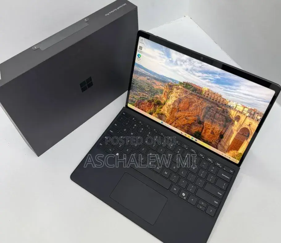 New Microsoft Surface Pro 11th Edition, a Copilot+ PC 16GB SSD 512GB