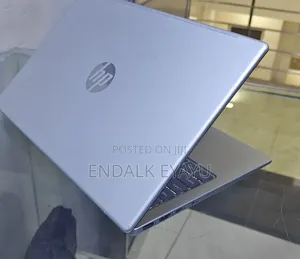 New Laptop HP 16GB Intel Core i5 SSD 512GB