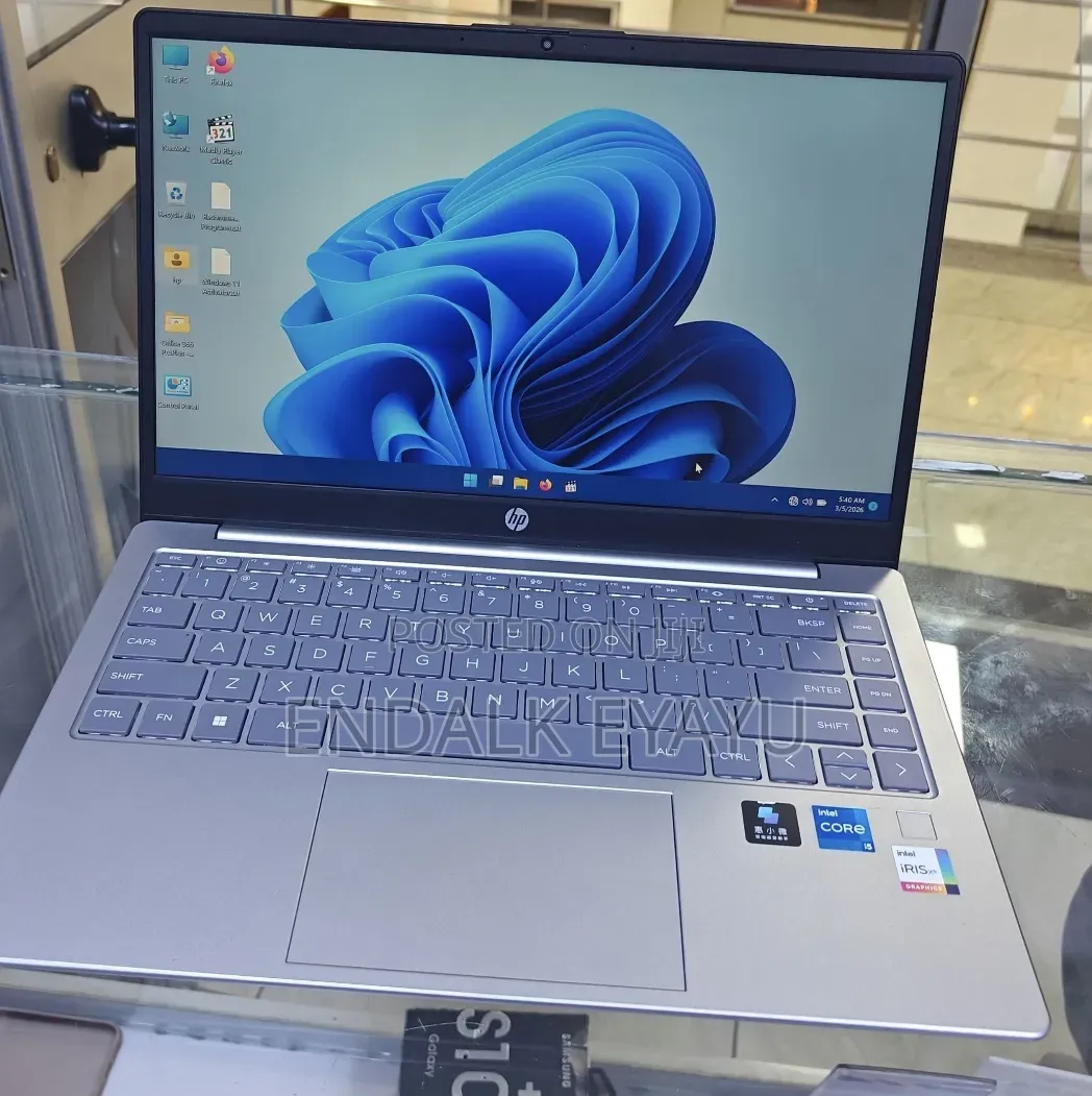 New Laptop HP 16GB Intel Core i5 SSD 512GB
