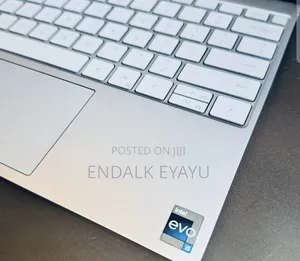 New Laptop Dell XPS 13 8GB Intel Core i5 SSD 256GB