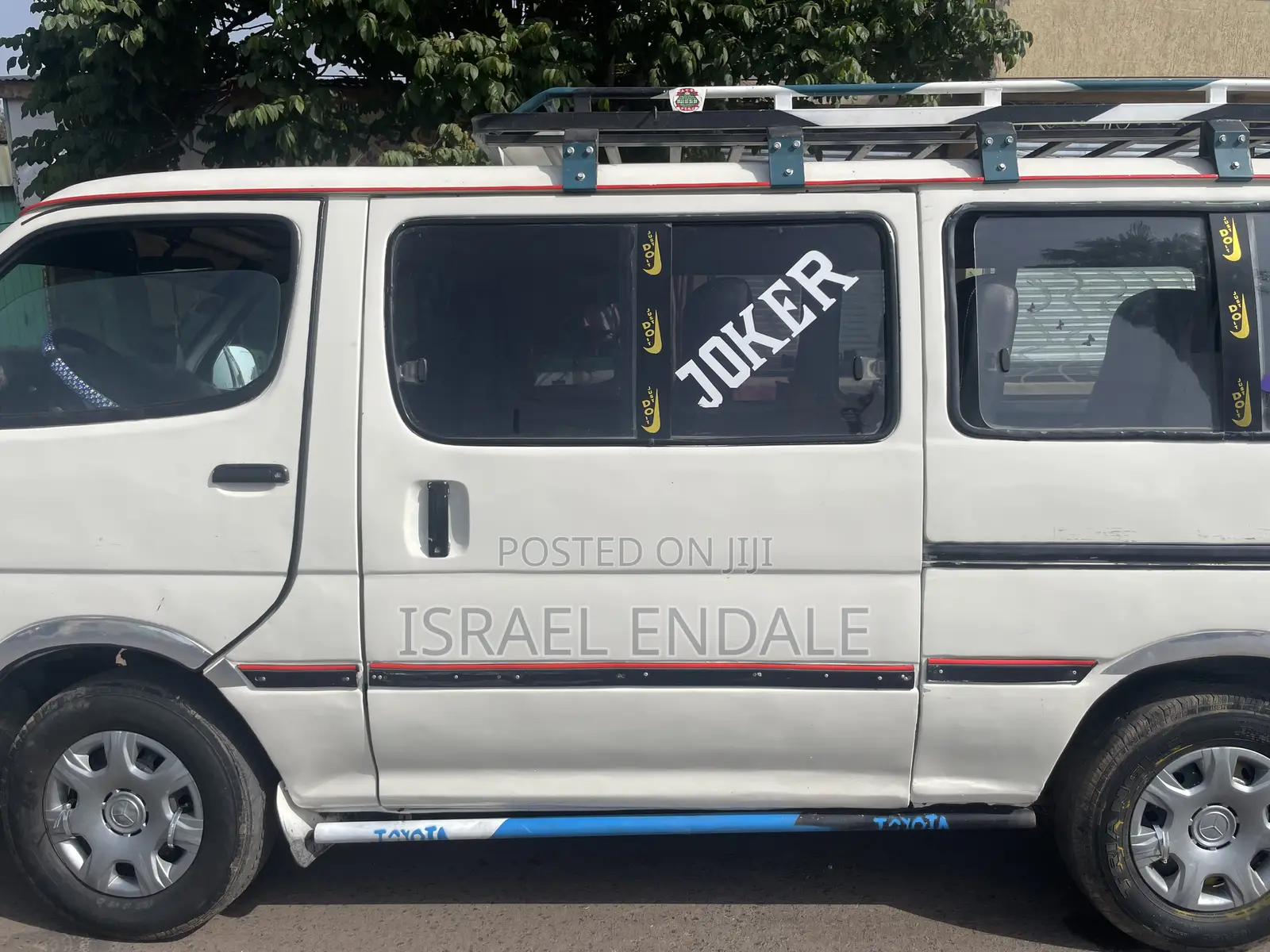 Toyota HiAce 2002 White