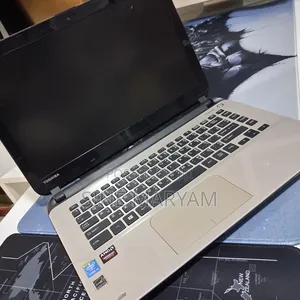 Laptop Toshiba Satellite C55 4GB Intel Core i5 SSD 320GB