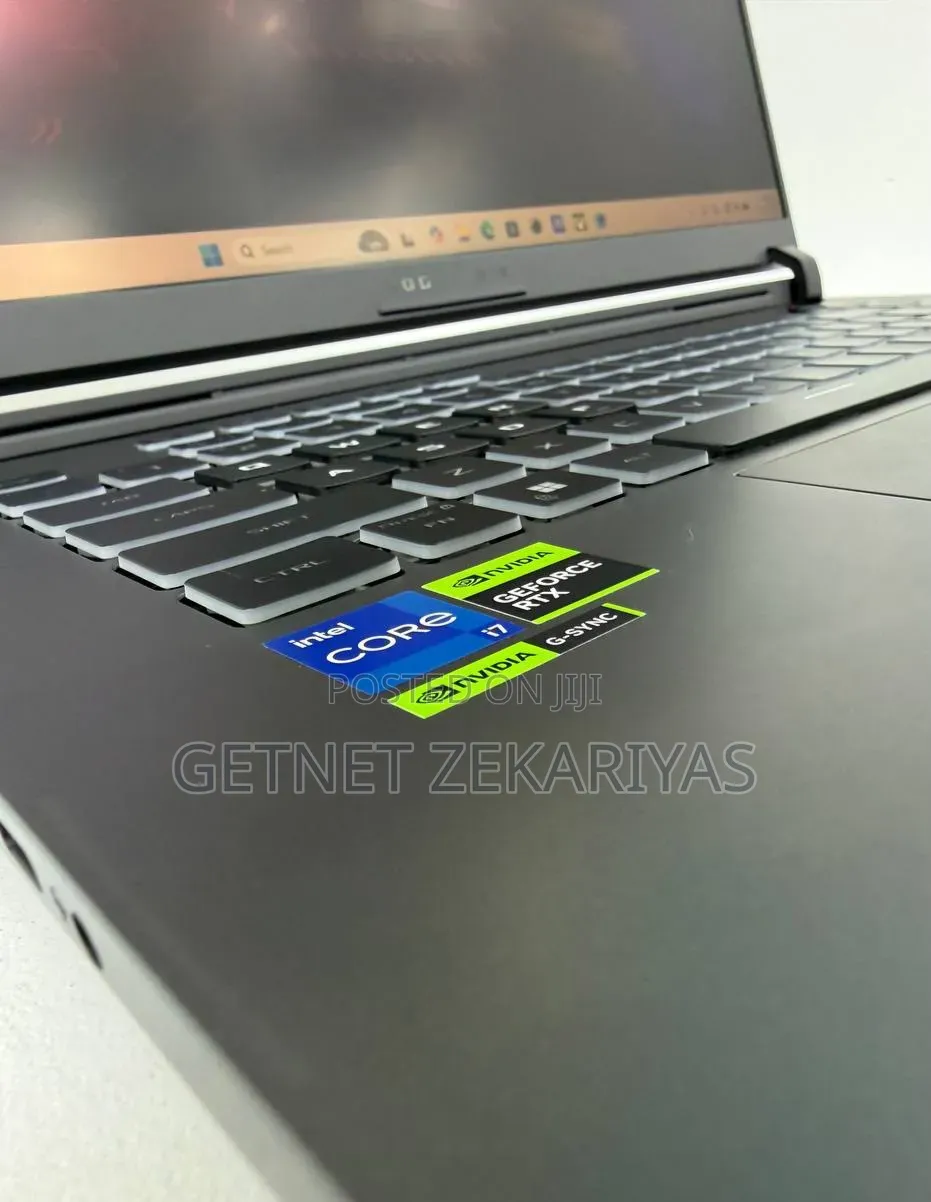 New Laptop Asus ROG Strix G16 G614 16GB Intel Core i7 SSD 1T