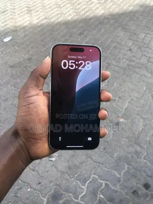 Apple iPhone 15 128 GB White