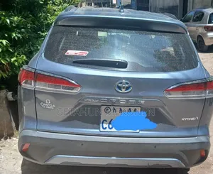 Toyota Corolla Cross Hybrid 2024 Blue