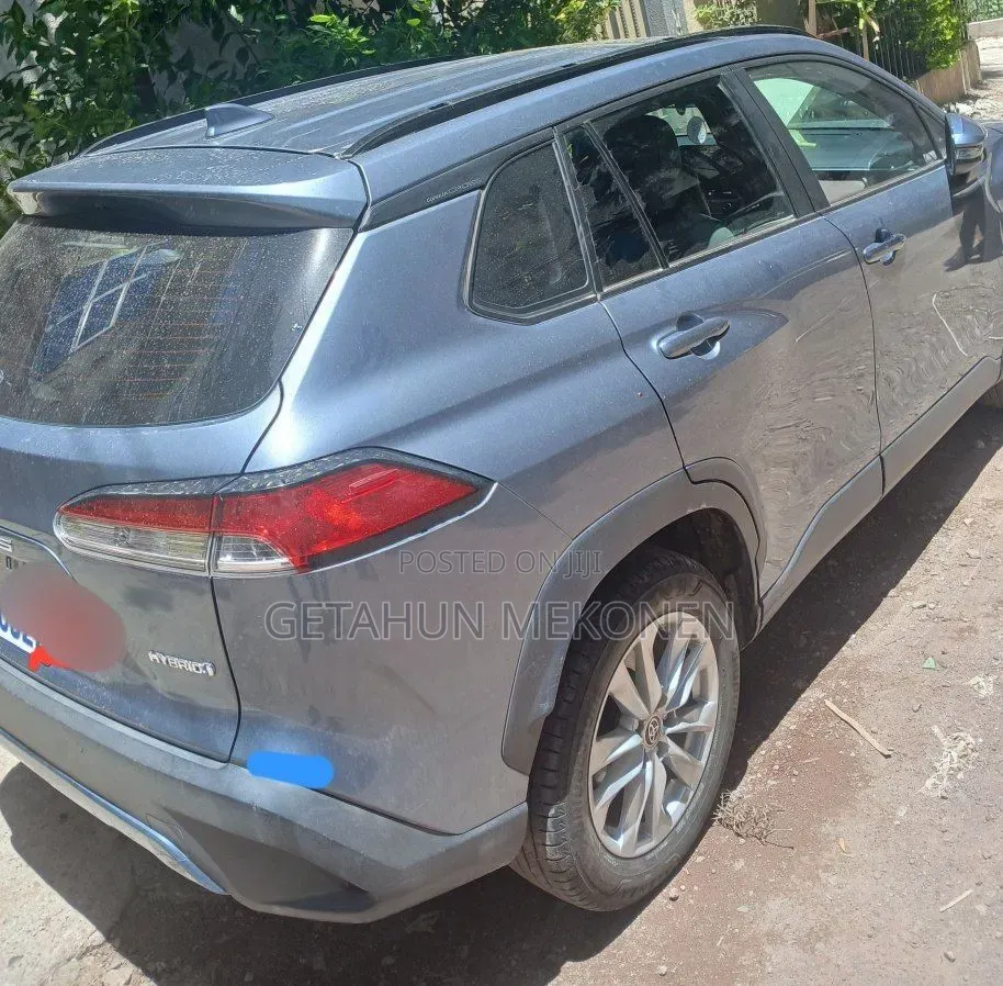 Toyota Corolla Cross Hybrid 2024 Blue