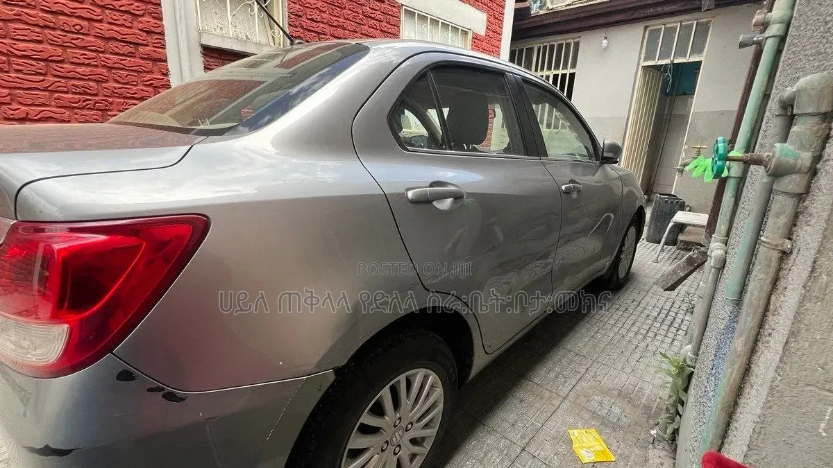 Suzuki Dzire 2022 Gray